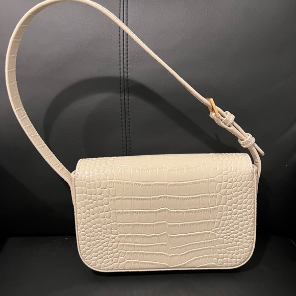 THE CURATED Mini Shoulder Bag in Cream mock croc - Picture 13 of 13